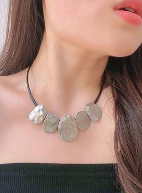 法国coopkoop高级感金属椭圆形拉丝片项链小众设计黑色皮绳锁骨