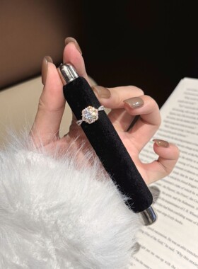 法国cherry kittys925银公主风粉钻1克拉莫桑石戒指女花朵扭臂