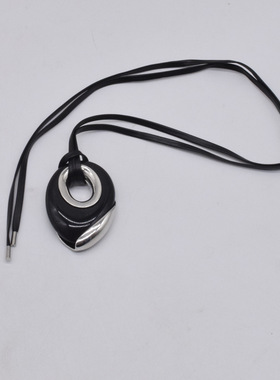 法国CoopKoop时尚潮流口字形椭圆吊坠皮绳长项链可调节