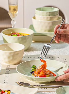 奶油风陶瓷餐具套装网红高颜值碗家用餐具米饭碗面碗菜盘组合乔迁