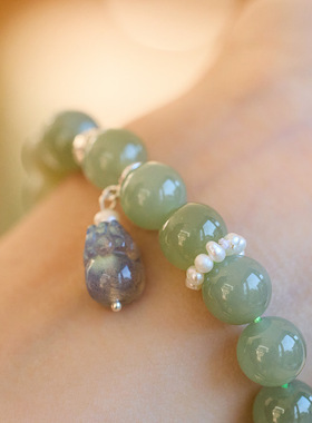 跨境抖音爆款天然10MM晴水和田玉手链女S925银月光石貔貅手串