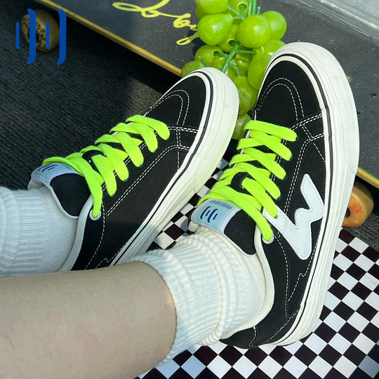 顽刻官方经典黑白春季校园风W系列翻毛皮帆布拼接男女国潮滑板鞋