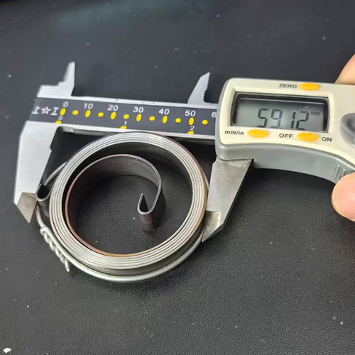 5258油锯拉盘弹簧汽油锯易启动器大弹簧小弹簧油锯配件发条通用型 - 图2