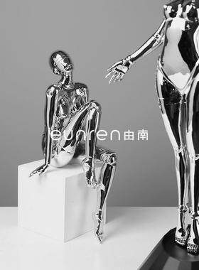 简约现代电镀空山基机械女神人物雕塑艺术摆件家居客厅软装饰品