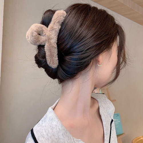 秋冬季仿兔毛抓夹女毛绒发夹后脑勺鲨鱼夹大号高级感发饰新款头饰 - 图1