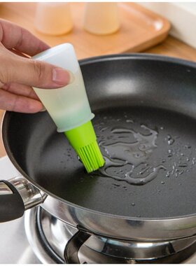 1 Pcs Portable Silicone Oil Bottle with Brush Grill Oil Brus