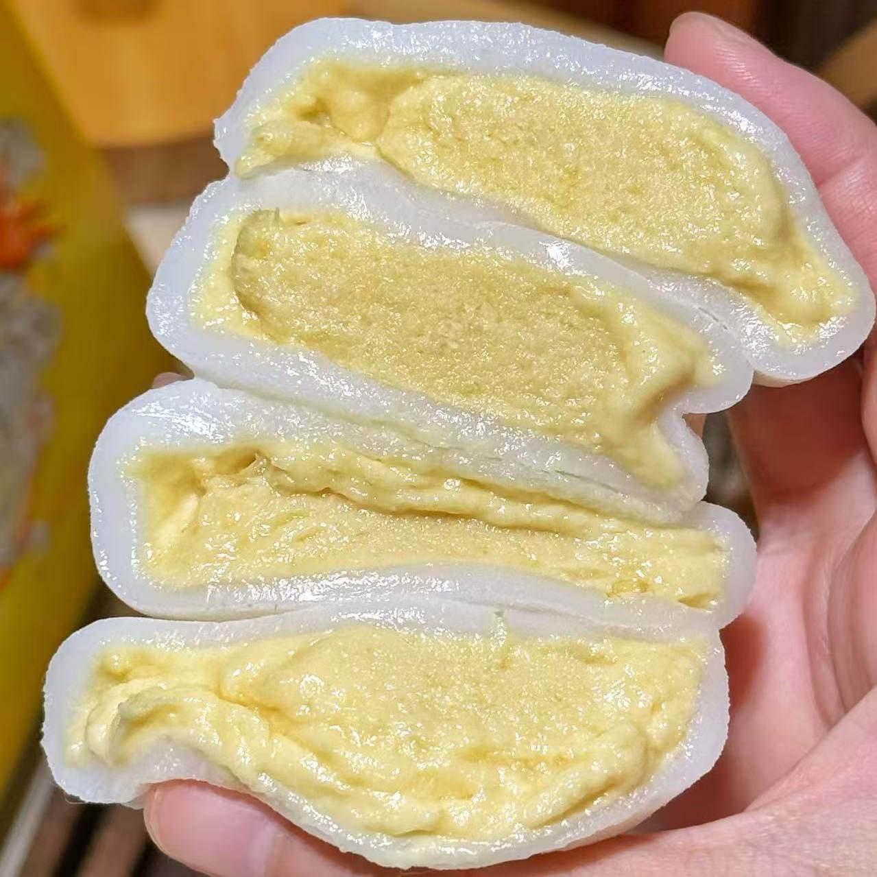 冰皮月饼榴莲味爆浆休闲独立装中秋月饼冰皮榴莲月饼过年送礼糕点