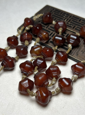古玩老珠子辽金老酒红玛瑙天然六棱灯笼珠桶珠腰珠顶珠文玩配饰