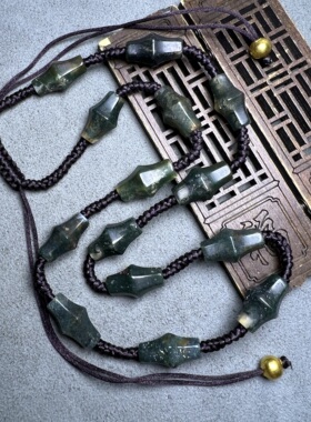 西亚老珠子仿老辽金绿水草玛瑙珠风化纹包浆六棱飞碟陀螺珠项链
