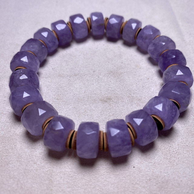 Natural antiques, jade, amethyst beads, wheel beads, straight-cut diamond beads, bracelets, necklaces, Buddhist beads, miscellaneous items