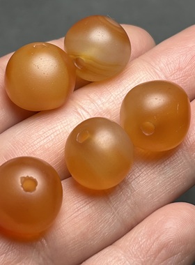 古玩收藏尼泊尔老红玛瑙原色冰飘随型椭圆珠子项链手链配珠单个价