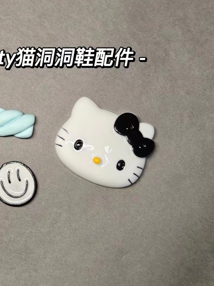 暗黑凯蒂猫适用于星巴克保温杯膳魔师充电宝配饰kitty饮水杯贴片