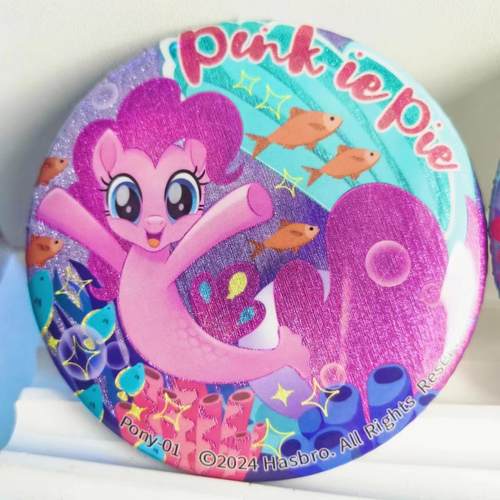 严选卡游小马宝莉周边吧唧卡通人鱼联动可爱拉丝银葱铁徽章马口铁 - 图2