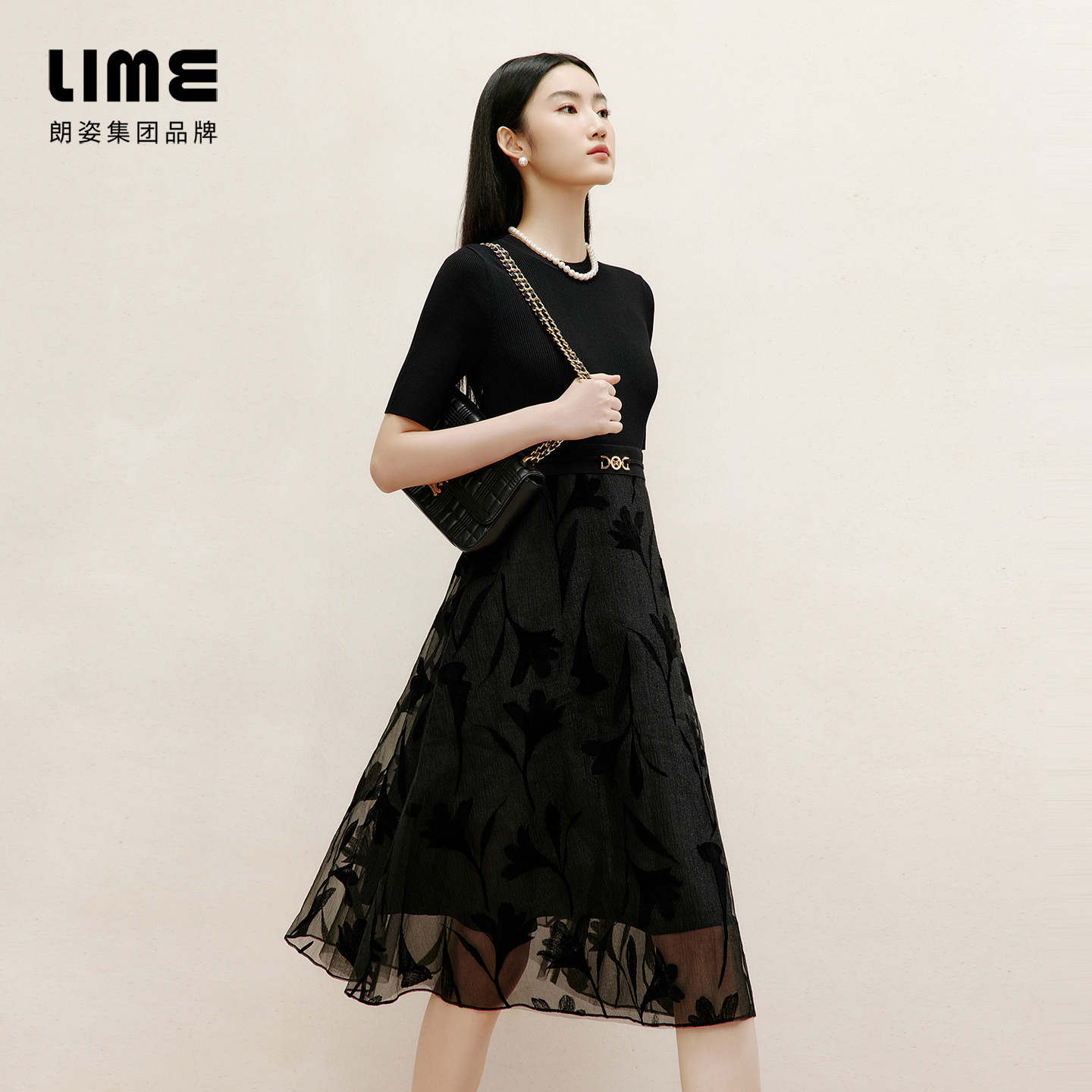 朗姿集团LIME莱茵针织拼接蕾丝花卉连衣裙黑色25夏简约显瘦长裙 - 图1