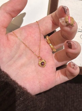 锤纹立体红色爱心项链送女友礼物