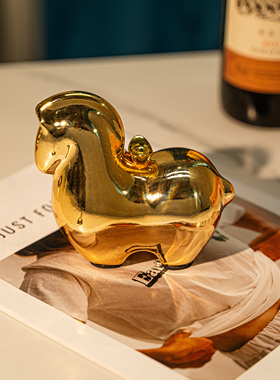 创意陶瓷金色马上有钱摆件家用客厅茶几桌面装饰品办公室桌面摆设