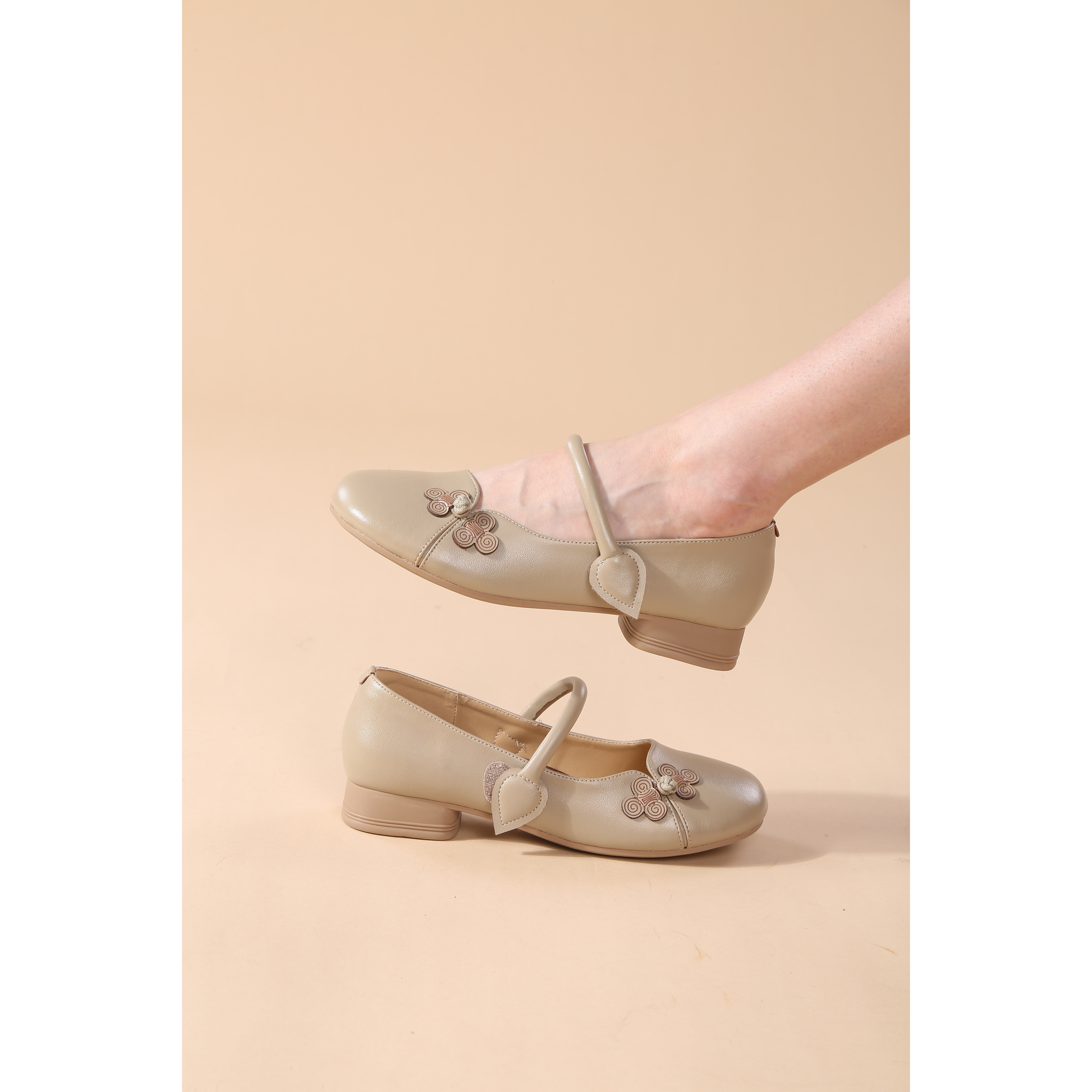 羊皮平底浅口单鞋女2025夏季新款中老妈妈鞋复古女鞋舒适女士皮鞋,淘宝优惠券,粉丝福利购,淘宝优惠卷