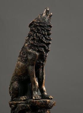 美式吼叫狼动物摆件写实创意园林户外庭院静态树脂狼酒柜装饰品