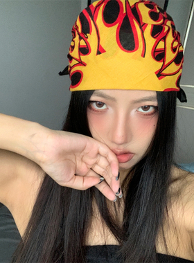 三角头巾为纪念甜酷辣妹男女