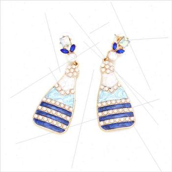 ເຄື່ອງປະດັບເພັດພອຍປະດິດສ້າງໃຫມ່ earrings retro fashion anoi