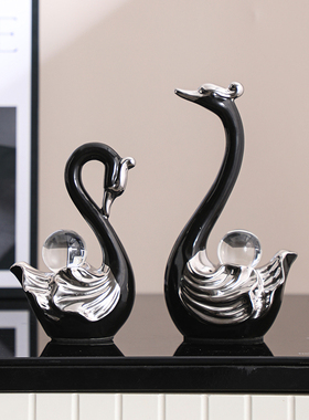 陶瓷水晶情侣天鹅摆件一对现代轻奢客厅家居酒柜玄关装饰品高级感