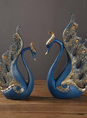 现代简约天鹅情侣摆件一对办公室家居客厅玄关酒柜装饰树脂工艺品