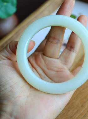 和田玉手镯子正品俄料白玉羊脂玉宽条平安镯老坑且末女款保真