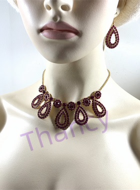 玫红色水晶钻套装MONET打标