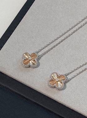 四叶草项链圣诞限定款镭射锁骨链