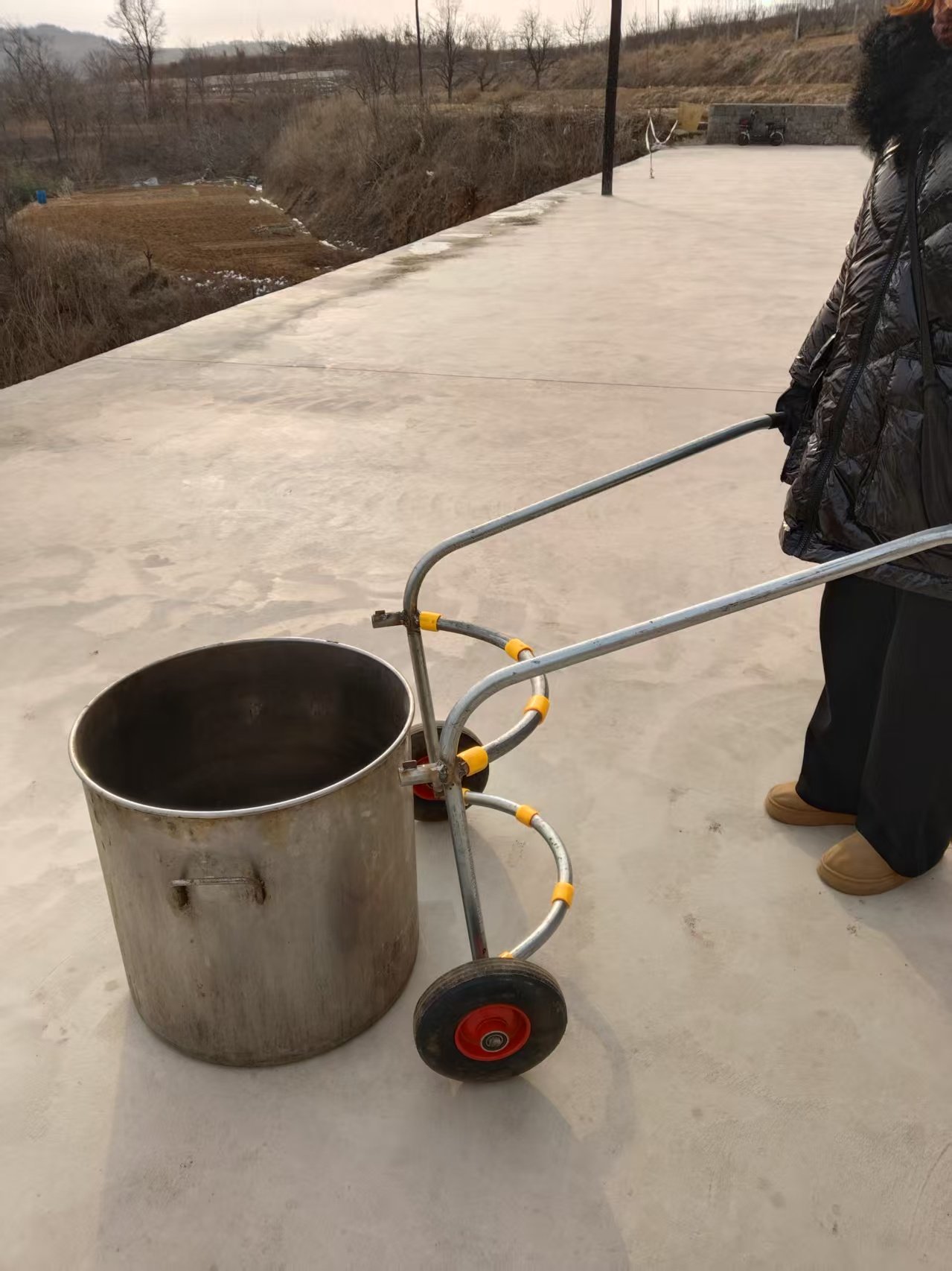 不锈钢桶木桶搬运手推车定制,淘宝优惠券,粉丝福利购,淘宝优惠卷