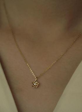 925纯银镀金小花项链女小巧简约