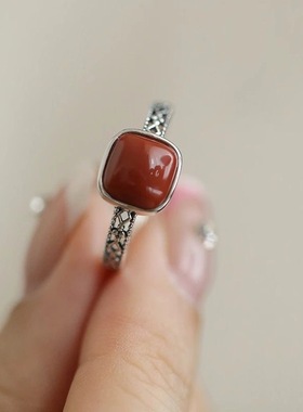 新品新国潮高级方糖戒指女树莓红