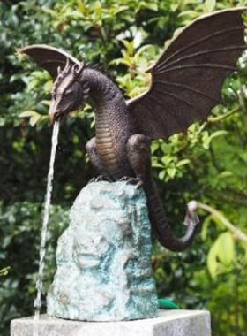 喷水恐龙树脂动物艺术花园农场跨境电商北美欧洲产品非质量不退换