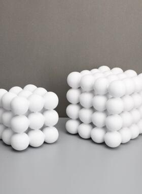 欧式创意树脂白色圆球堆积正方体摆件样板房售楼部卧室书房装饰品