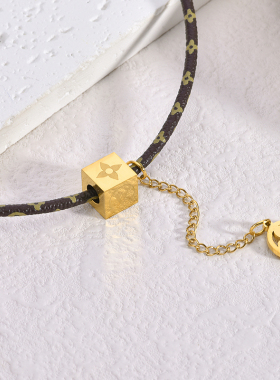 高级感皮绳小方糖项链567