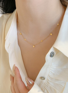 法式繁星轻奢闪烁亮片菱形钛钢项链女时尚精致高级感满天星锁骨链