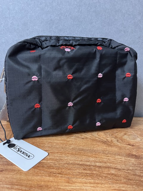Dahua embroidered cat cosmetics toiletries storage bag student clutch cartoon new cute AB face large size