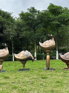 户外仿真玻璃纤维公鸡雕塑农场园林景观草坪公园抽象鸡装饰美陈摆