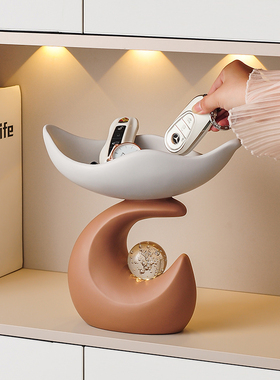 时来运转简约电视柜摆件