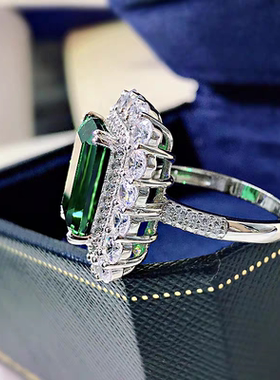 莫桑石10克拉大祖母绿戒指