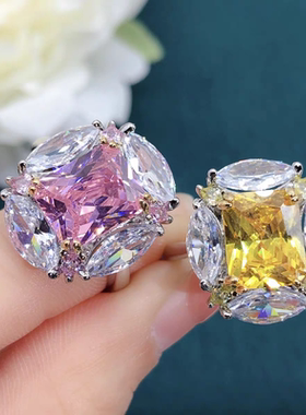 奢华4克拉粉钻泡泡戒指