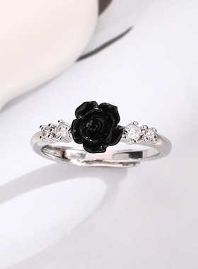 玫瑰花黑色锆石指环甜酷