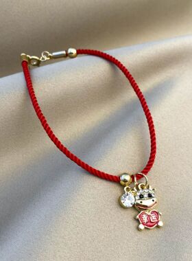 红色本命年系列红绳手链编制喜庆生肖牛幸运绳小众设计情侣款首饰