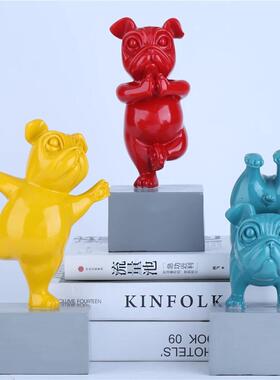 简约现代瑜伽狗斗牛犬摆件北欧轻奢家居装饰工艺品树脂小狗