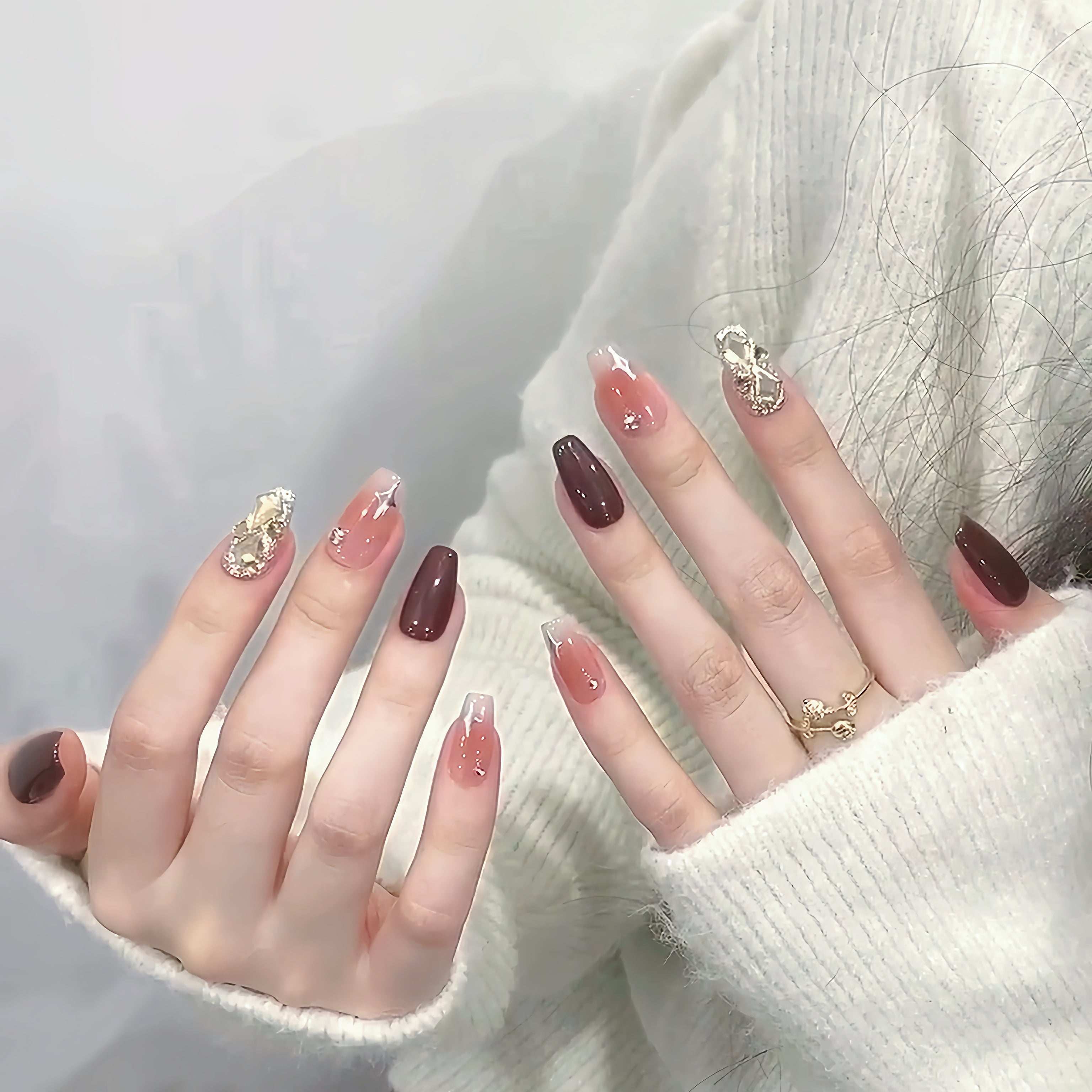 艺人甜酷暗黑系波点猫眼纯手工穿戴甲中长款高级感显白美甲贴片,淘宝优惠券,粉丝福利购,淘宝优惠卷