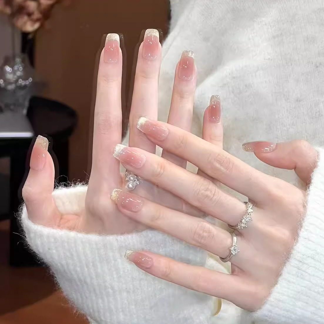 艺人纯欲裸色法式猫眼纯手工美甲穿戴甲短款杏仁可爱显白美甲贴片,淘宝优惠券,粉丝福利购,淘宝优惠卷