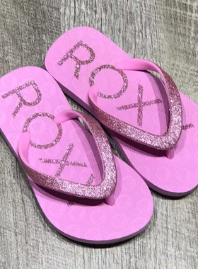 现货包邮2022新款夏季女童平跟凉拖休闲透气防滑防臭人字拖