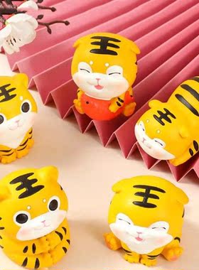 Cartoon Lucky Tigers Figurine Resin Crafts Ornament Wealth B