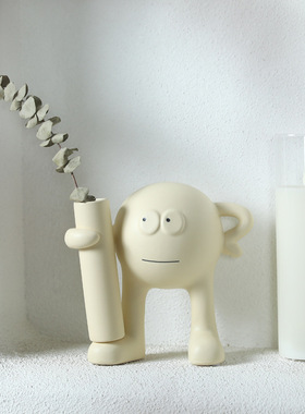 抽象风格陶瓷花瓶摆件