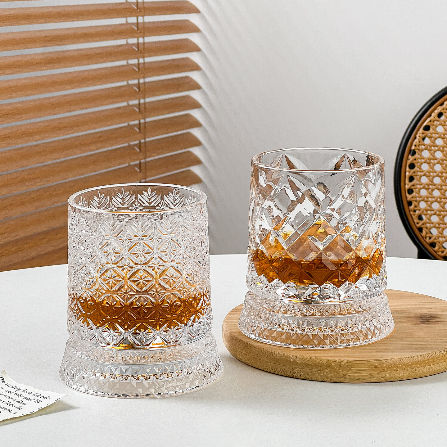 抖音同款网红带底座旋转酒杯水晶威士忌酒杯解压玻璃杯不倒翁杯子,淘宝优惠券,粉丝福利购,淘宝优惠卷